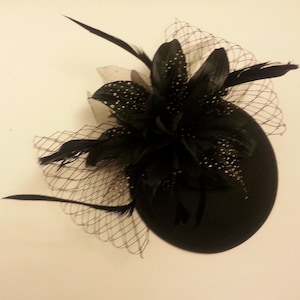Vintage 40s 50s Hat fascinator Ivory Black Red Terracotta Feather Fascinator Wedding Bridal Race Cocktail hat Ascot Headband Hat Hairpiece