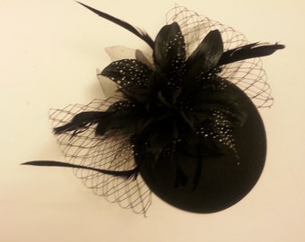 J J Haggary Pilgrim Feather Hat Women display picture 3