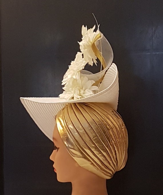 White & Gold Fascinator Hatinator: Quill Feather, Crinoline  display picture 3