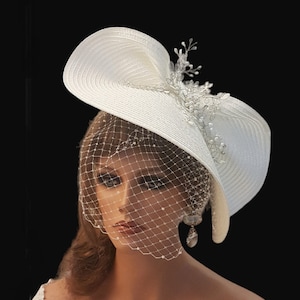 Modern White FASCINATOR  # White Birdcage Veil Weddding hat Bridal Headdress,Derby Royal Ascot hat Mother of The Bride hat Cocktail headpiec