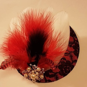 Red and Black Fascinator, Wedding Headpiece. Red & Black feather fascinator hat for Wedding, Race.Ladies  Cocktail, Tea Party hat