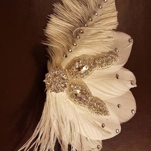 BRIDAL FEATHER FASCINATOR. 1920s Gatsby feather fascinator,Feather Headpiece, Sparkly Feather Hair Piece,Wedding Hair Accessory, Fascinator image 1