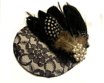 Hat fascinator, Black  feather facinator 40s50s  Black & White Fascinator, Feather Hairpiece Wedding  Cocktail Prom hat, Hair Accessories