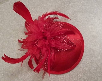 Red Fascinator Hat. Wedding,Ladies day hat,Royal Ascot hat, Wedding,Cocktail hat, Women Wedding Headband Hat,Ladies cocktail hatinator