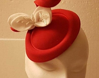 Bibi, Bibi rouge Hat