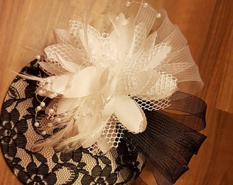 Hut Fascinator,Hochzeitshut Cocktail Hut,Church Goodwood Revival #Black & White Feder Hut Fascinator