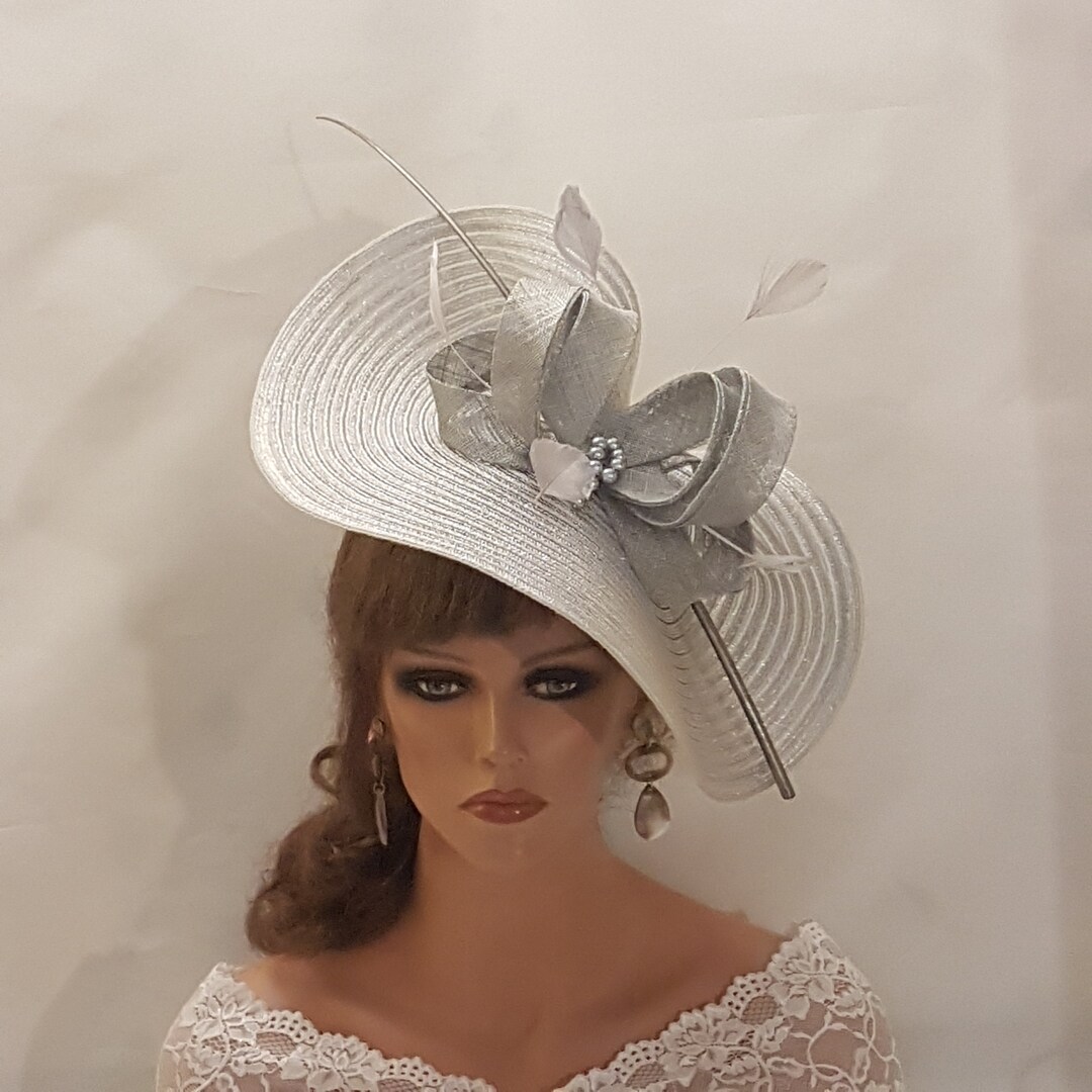 SILVER Grey Fascinator Large Saucer Hatinator Long Quil Floral Church