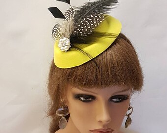 YELLOW HAT FASCINATOR,40s 50s #Yellow Hat fascinator.Ostrich feather,Spotty Gunia Feather hat Race,Cocktail,Ladies day,Ascot hat fascinator