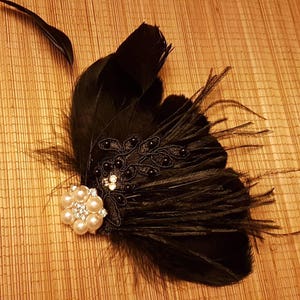 1920s Gatsby headband. black feather Fascinator, Gatsby headpiece, Bridal Bridesmaid fascinator clip, Black gatsby headband fascinator image 2