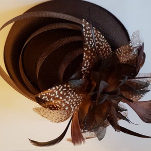 BROWN FASCINATOR, 40s 50s Brown Hat fascinator Brown Feather hat Race,Cocktail,Ladies day,Ascot hat Brown feather flower hat Fascinator image 4