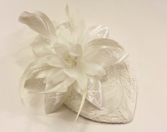 Birdcage veil fascinator 40s 50s Hat Laced Teardrop Hat Birdcage veil  fascinator Ivory fascinator Off White  bridal Teardrop hat fascinator