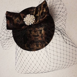 Lady Womens Dress Fascinator Velvet Hat Vintage 40s 50s Hat. Animal print Brown  Hat fascinator birdcage veil Party Wedding  ASCOT GOODWOOD