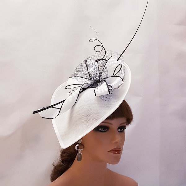 WHITE FASCINATOR HAT Long Quill Feather & French Netting Large Hatinator Wedding Ceremoney Cocktail Ascot Hat Fascinator White and Black hat