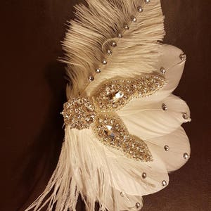 Bibi en plumes de mariée. Fascinateur de plumes Gatsby des années 1920, casque de plumes, morceau de cheveux en plumes scintillantes, accessoire de cheveux de mariage, fascinateur image 6