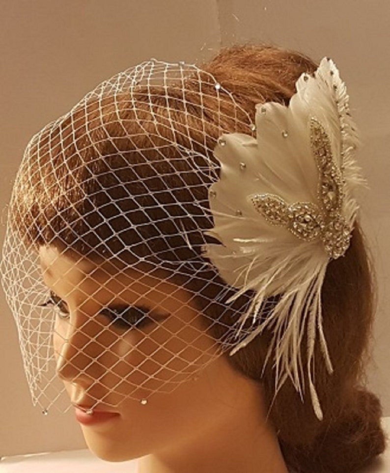 BRIDAL FEATHER FASCINATOR. 1920s Gatsby feather fascinator,Feather Headpiece, Sparkly Feather Hair Piece,Wedding Hair Accessory, Fascinator image 8