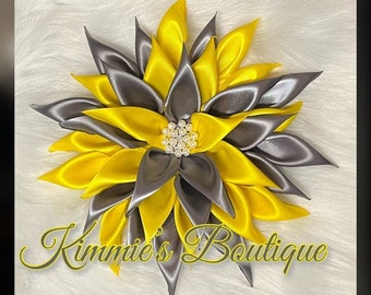 Gray & Yellow Shoulder Corsage/Satin Flower Pin/Brooch/ Shoulder Pin/Flower Pin Brooch/Gift for First Lady/Formal Accessories/Kanzashi