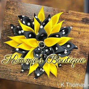 Polka Dot & Any color Kanzashi Flower/Dress Corsage/Shoulder Corsage/Satin Flower Pin/ Pin Brooch/Gift for First Lady/Formal Accessories