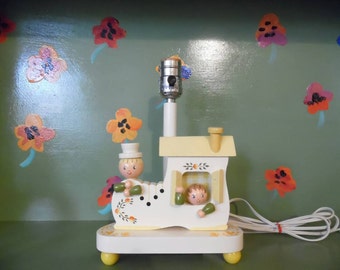 Shoe House Wood Irmi Lamp Night Light Flowers Yellow Children Kid Home Decor Nursery Mid Century Modern Retro Vintage