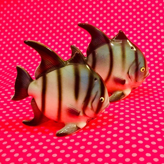 Salt & Pepper Shakers Kitchen & Dining Home & Living Vintage Fish Multi