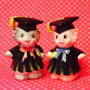 PY Anthropomorphic Graduating Kittens in Mortar Salt and Pepper Shakers made in Japan circa 1950s