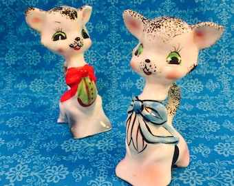 Artmark Anthropomorphic Kitten Kitty Cat Couple in Bows Salt and Pepper Shakers made in Japan circa 1950s
