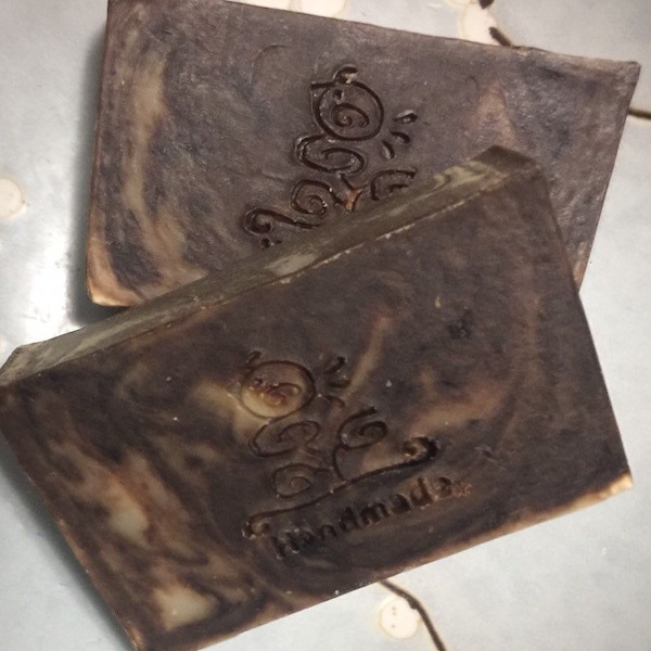 Old-Fashioned Pine Tar and Neem Oil Bar Soap (or without)