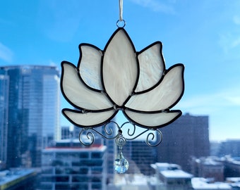 Peach and Bows Driftwood Suncatcher Flowers Upcycled Jewelry