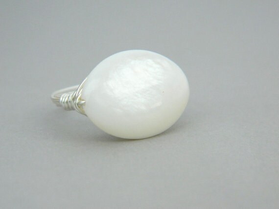 White Shell Ring. Size 6 Mother of Pearl Ring White Wedding - Etsy