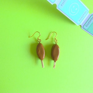 Corndog Ohrringe Ton Ohrringe Handgefertigte Miniatur Ohrringe Karneval Ohrringe Mini Food Ohrringe Zustand Fair Food Ohrringe Corndog Miniature