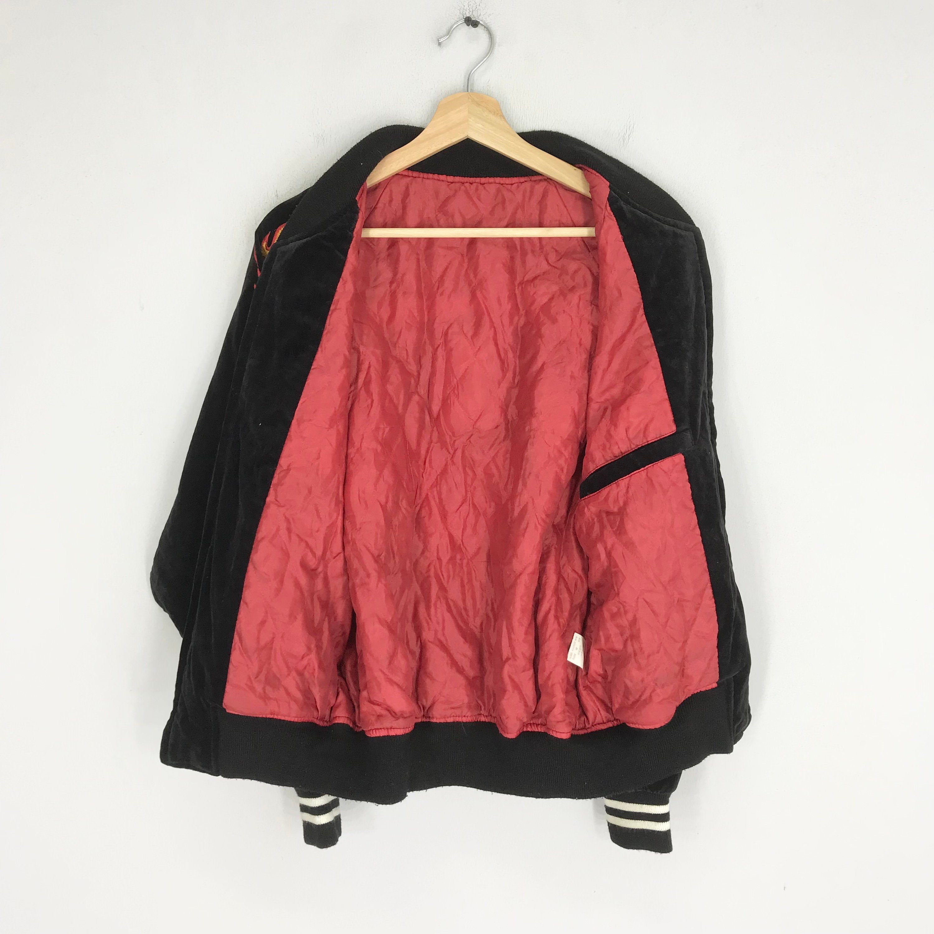 Vintage 90s Sukajan Souvenir Velvet Bomber Jacket Embroidery Vintage 90s Sukajan Souvenir Velvet Bomber Jacket Embroidery