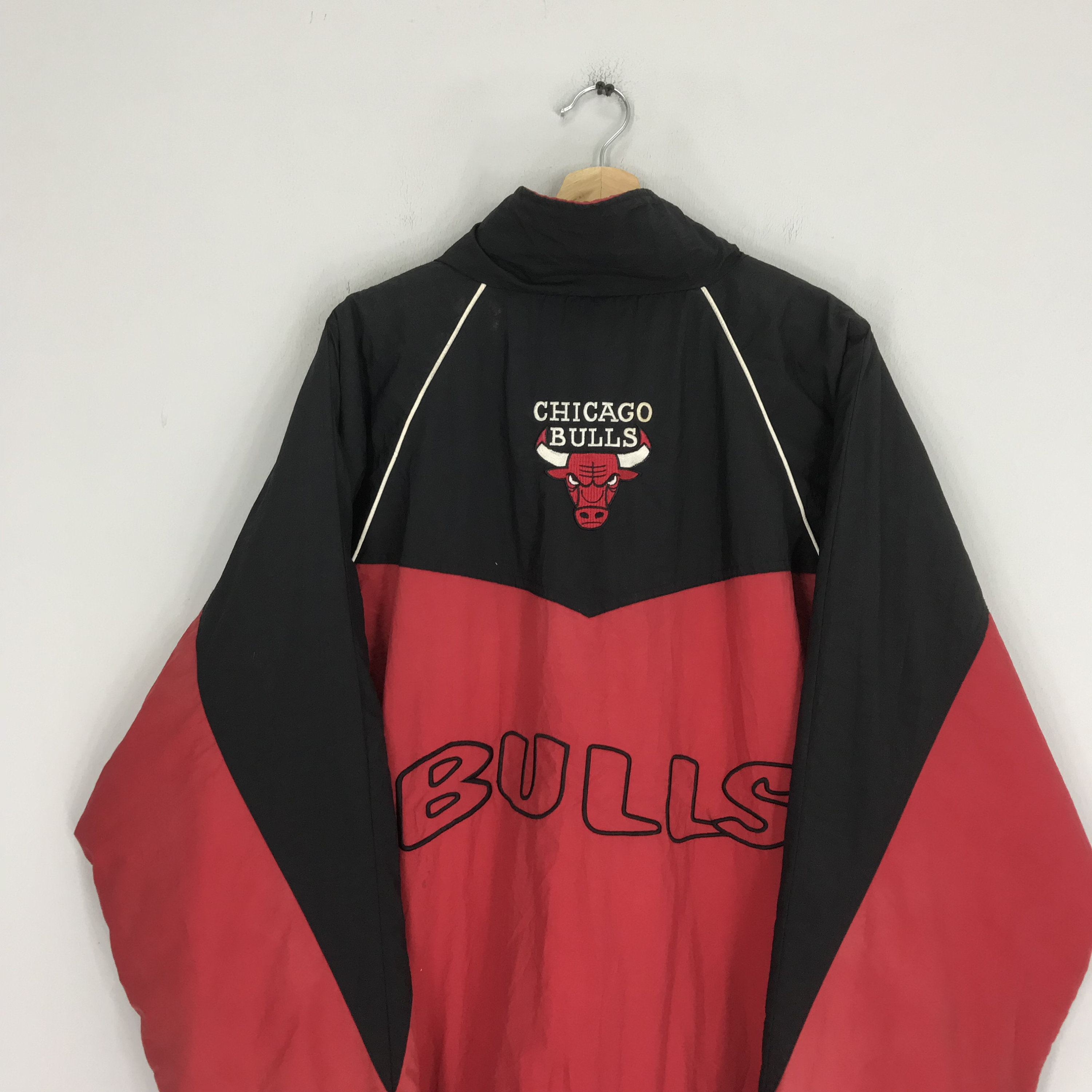 Vintage 90's Chicago Bulls American Basketball Team Zipper Jacket