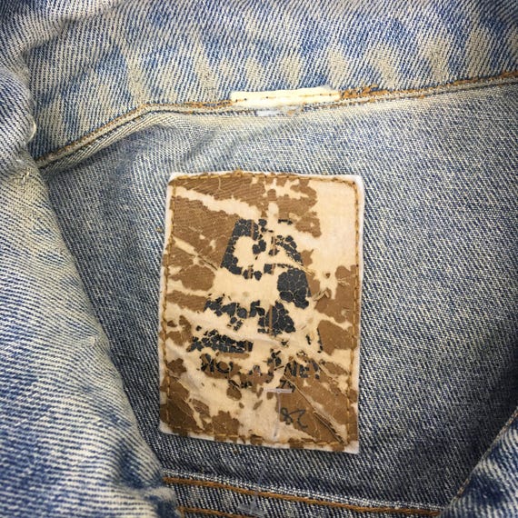 Vintage 90's Denim Jacket Type 2 Stone Wash Jeans WWF Featuring