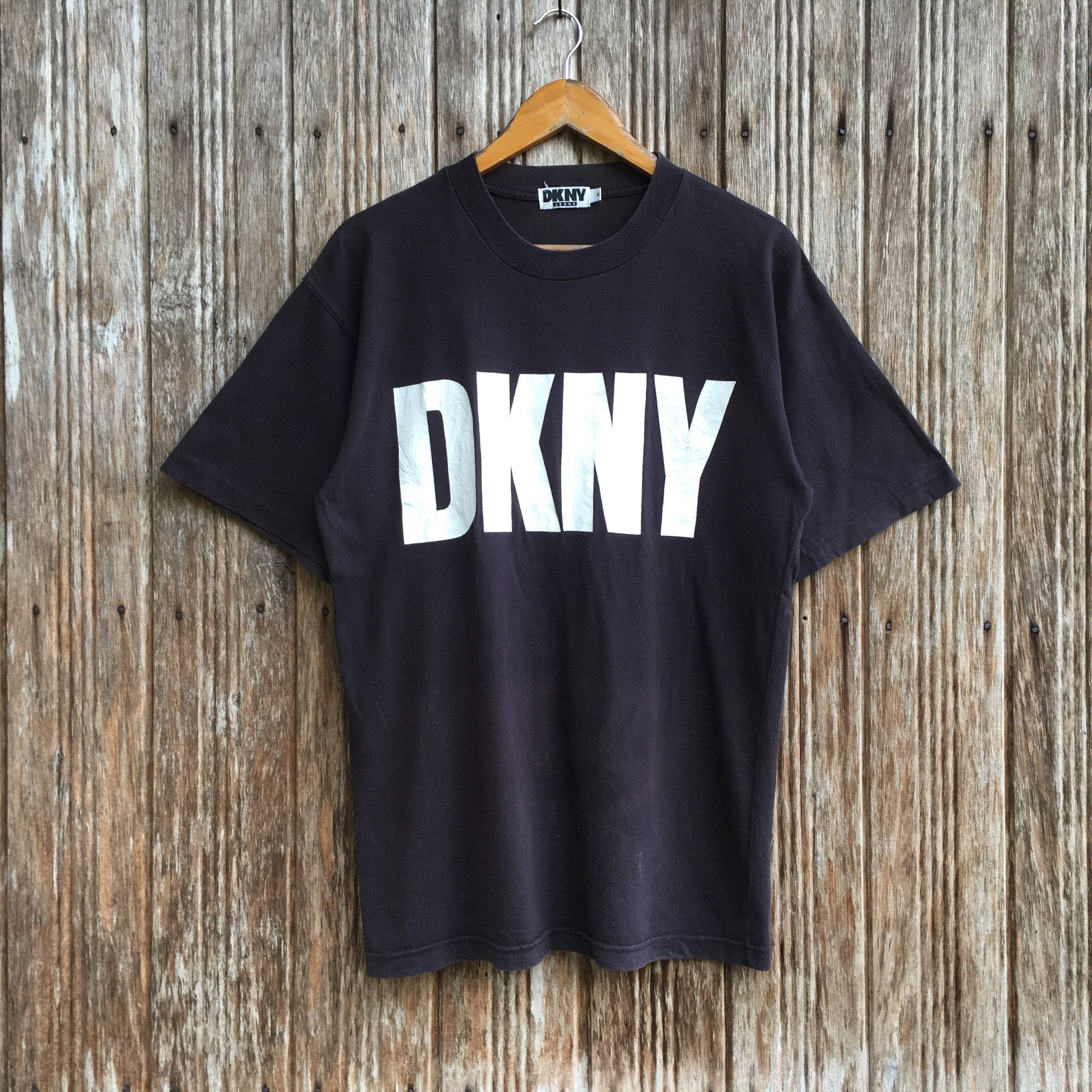 Donna Karan New York DKNY Big Logo T-shirts Unisex Medium Size 