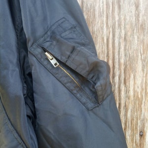 Sällsynt!! Ba-Tsu vändbar flygjacka med broderad logotyp, storlek M bild 10