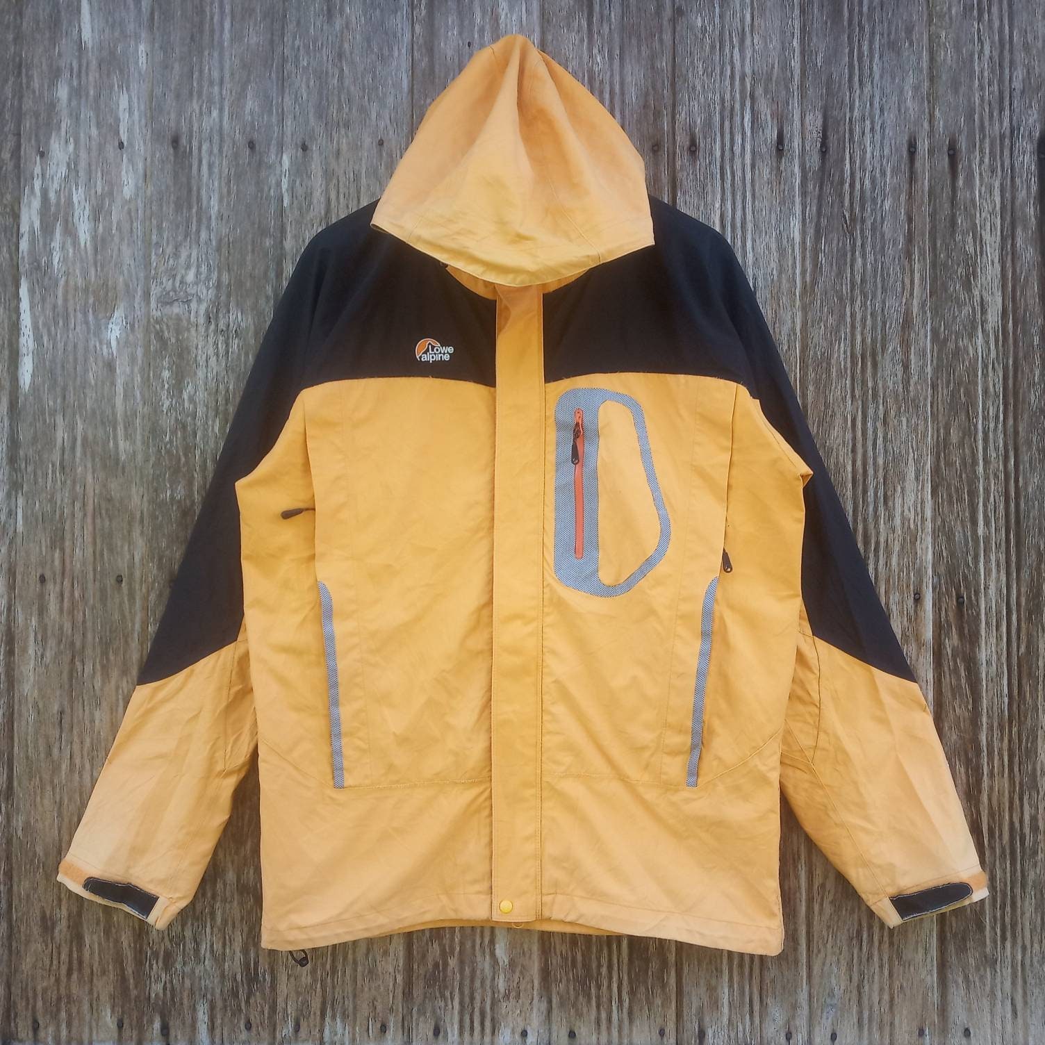 買取り実績 STUSSY Lowe alpine GORE-TEX jacket Y2K okhuijsen.com