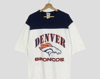 Camiseta blanca vintage de los 90 de los Denver Broncos, talla L. Camiseta estampada grande del equipo deportivo de la Liga Nacional de Fútbol Americano de los Broncos, talla L.