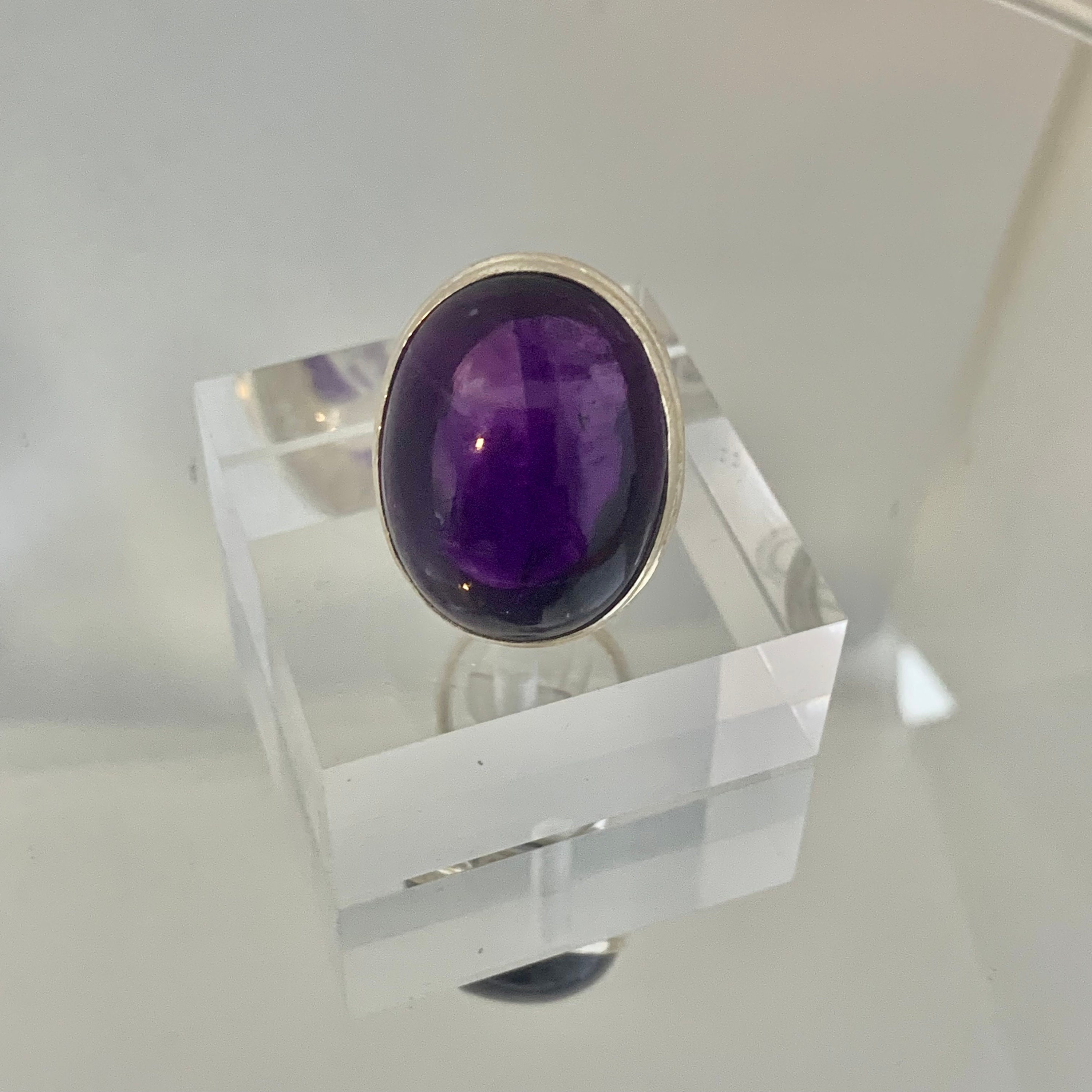 Anello in argento sterling con ametista e opale