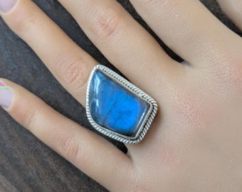 925 Sterling Silver Labradorite Ring, Size 8