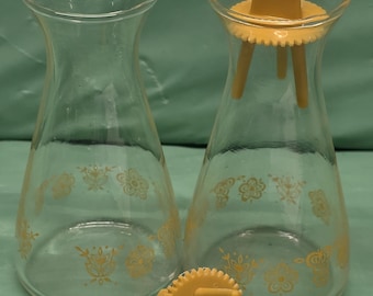 Vintage MCM Pyrex Butterfly gouden zout- en peperstel