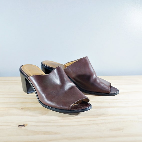 Vintage 80's brown leather block heel mules // Si… - image 1