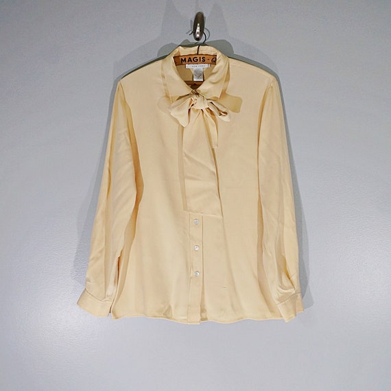 Vintage 70's silk beige pussy bow shirt // Size M
