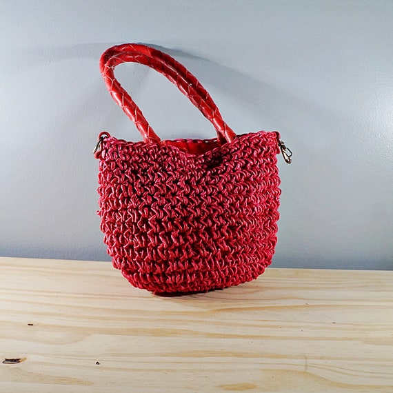 Vintage 80's red woven raffia top handle purse - image 1