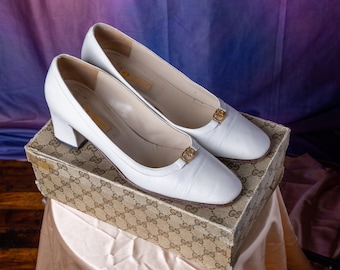 Vintage Gucci White Pumps