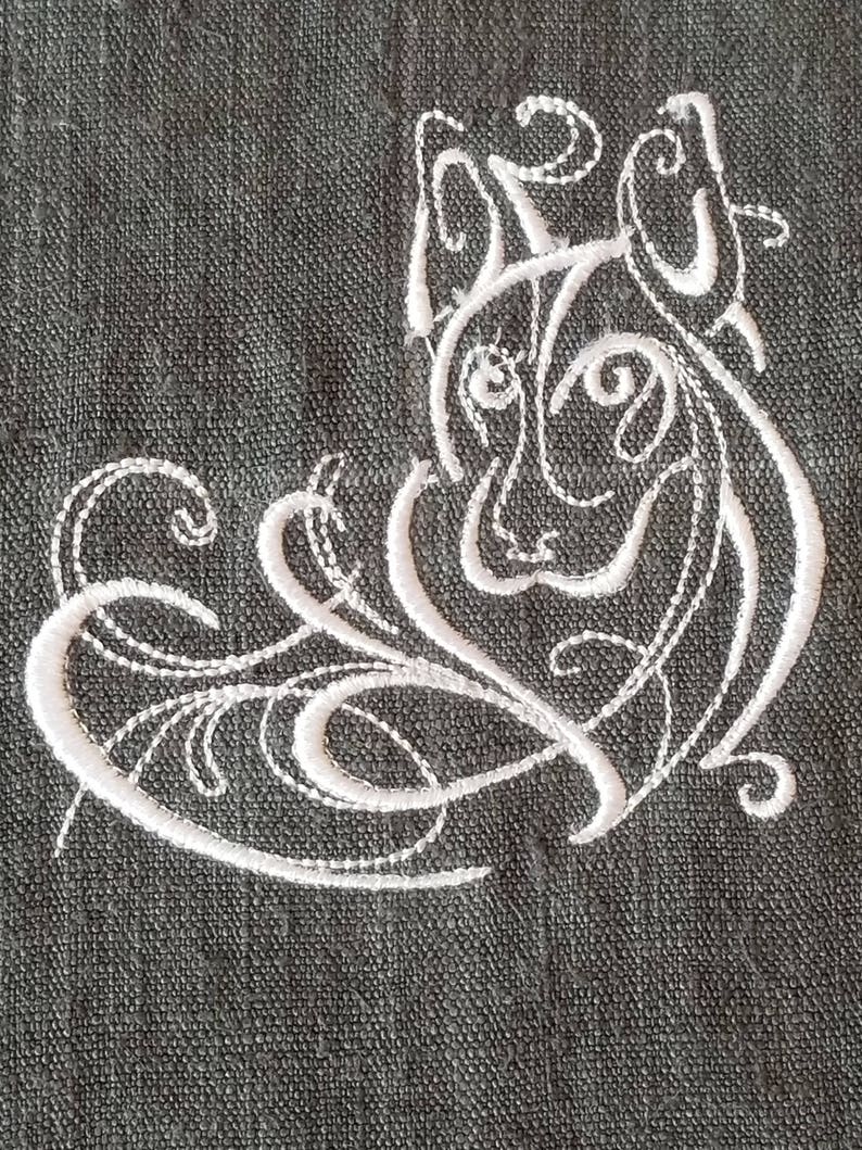 1****Antiguo y raro cuenco de madera lacada auténtica del siglo XIX con cama para perros bordada en lino de cáñamo francés imagen 4