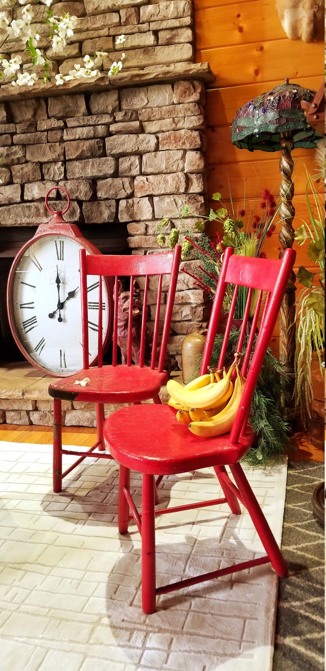 2 Antique Rare 1800 s Windsor Spindle Back Chairs Heavy Planked Seats Original Red Primitive Chairs Etsy Hong Kong