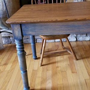 A*SALE**1800's 4 Board Farmhouse Oak Turned Leg Pegged Oak Board Antique Work Table Kitchen Table Library Table Apt Table