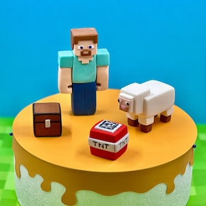 Fondant Minecraft cake decorations (Express Shipping)