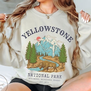 Yellowstone National Park Sweatshirt, Buffalo Crewneck Pullover, Unisex