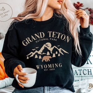 Grand Teton National Park Sweatshirt, Wyoming Mountains Crewneck Pullover, Unisex