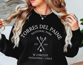 Torres del Paine Sweatshirt, W Circuit Trek Pullover, Chile Patagonia Crewneck